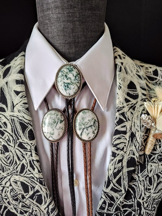 Bolo Tie with Tree Moss Agate in Classic Rope Twist Gold, Silver or Copper - Folks On The Edge