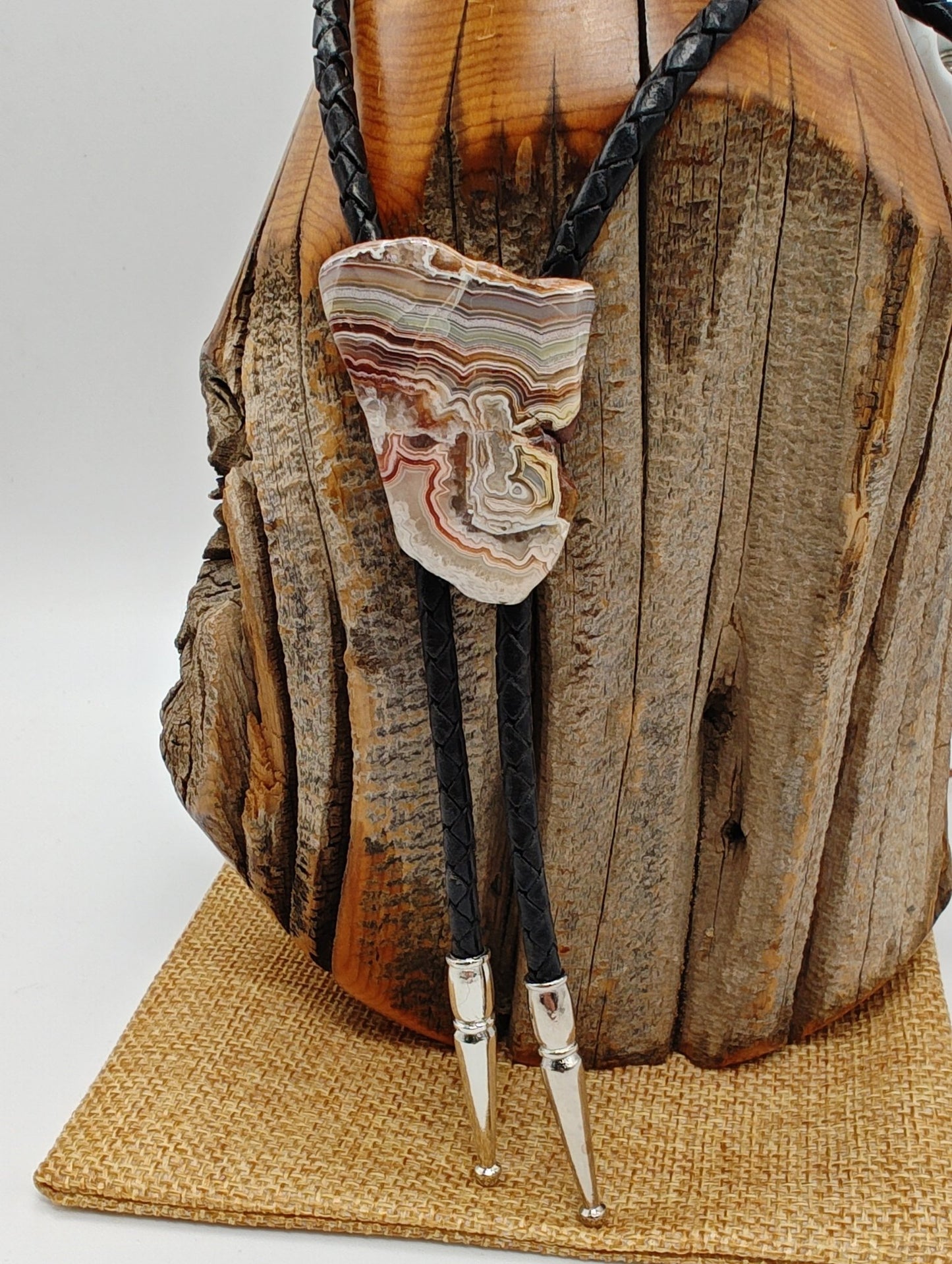 Rustic Luguna Lace Agate Cowboy Bolo Tie - Folks On The Edge