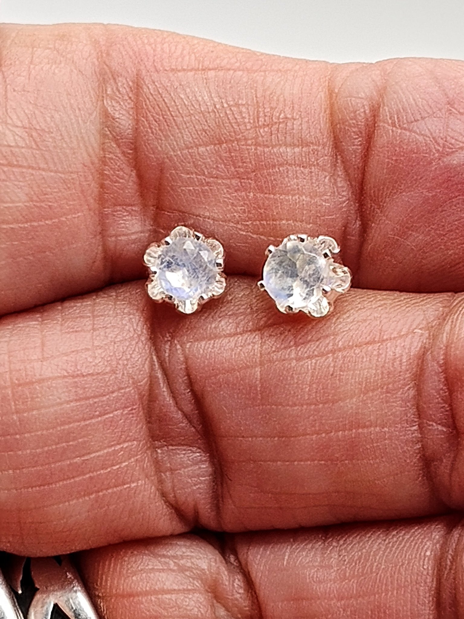 Sparkle Blue Flash Moonstone Sterling Silver Stud Earrings in 4mm - Folks On The Edge