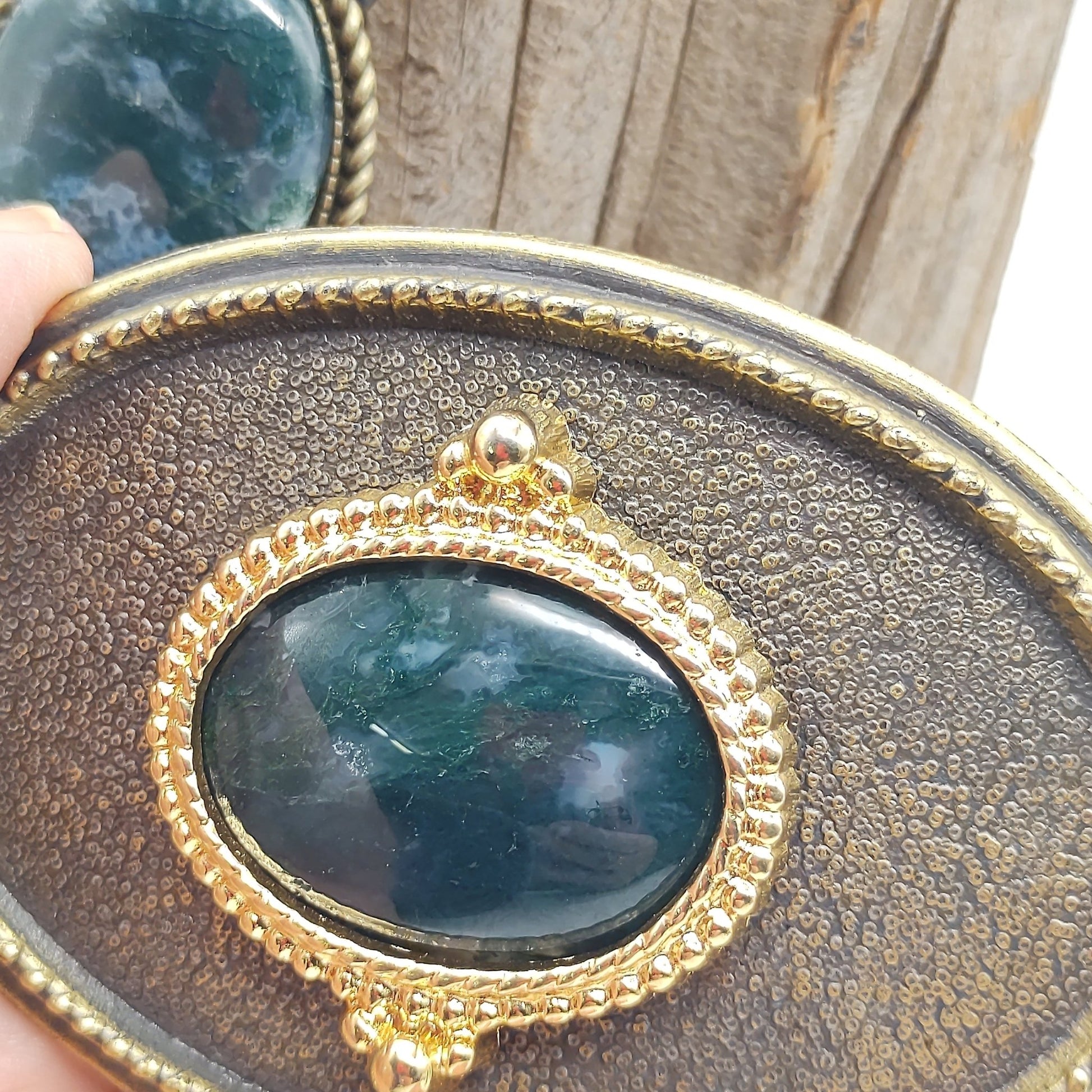 Matching Green Moss Agate Bolo Tie & Belt Buckle Gold Tone Set - Folks On The Edge